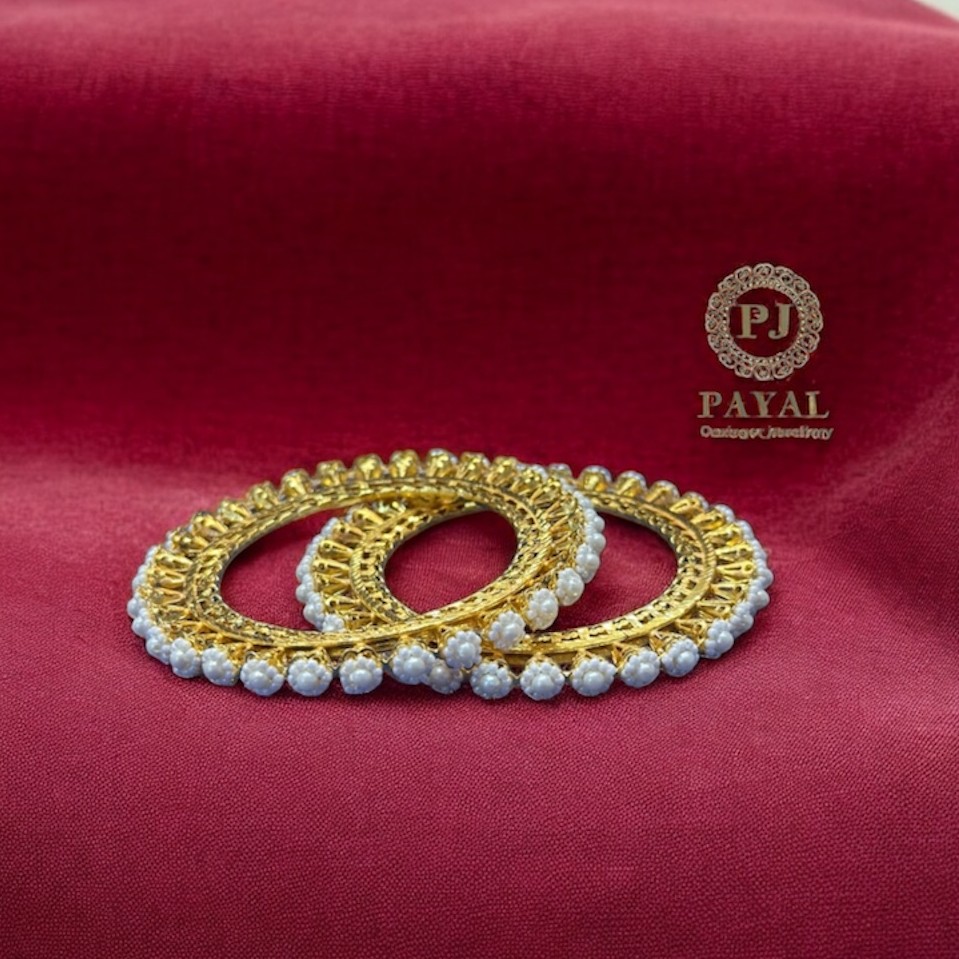 BANGLES